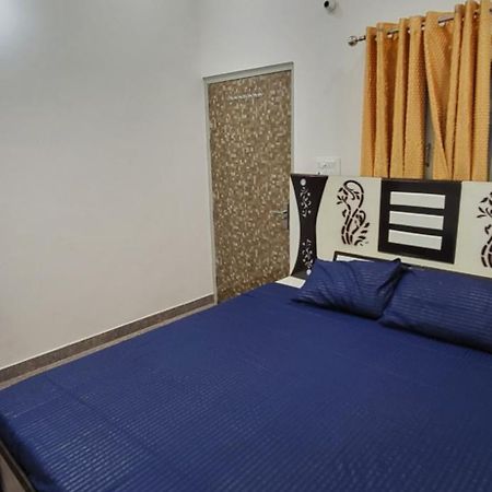 House Of Krishna Hotel Vrindavan Exterior photo